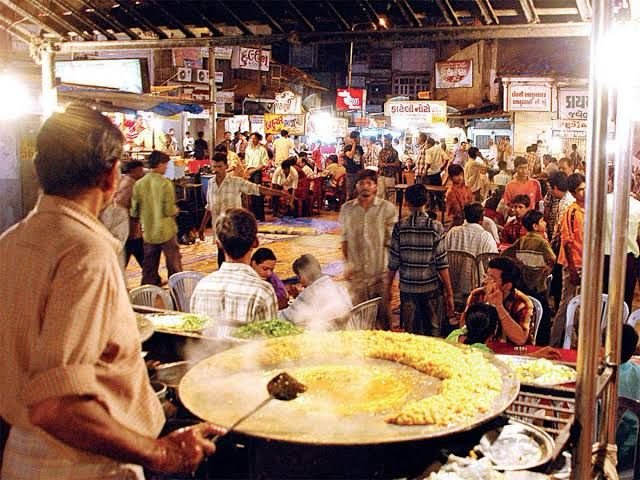 Top 10 street food places in Ahmedabad.